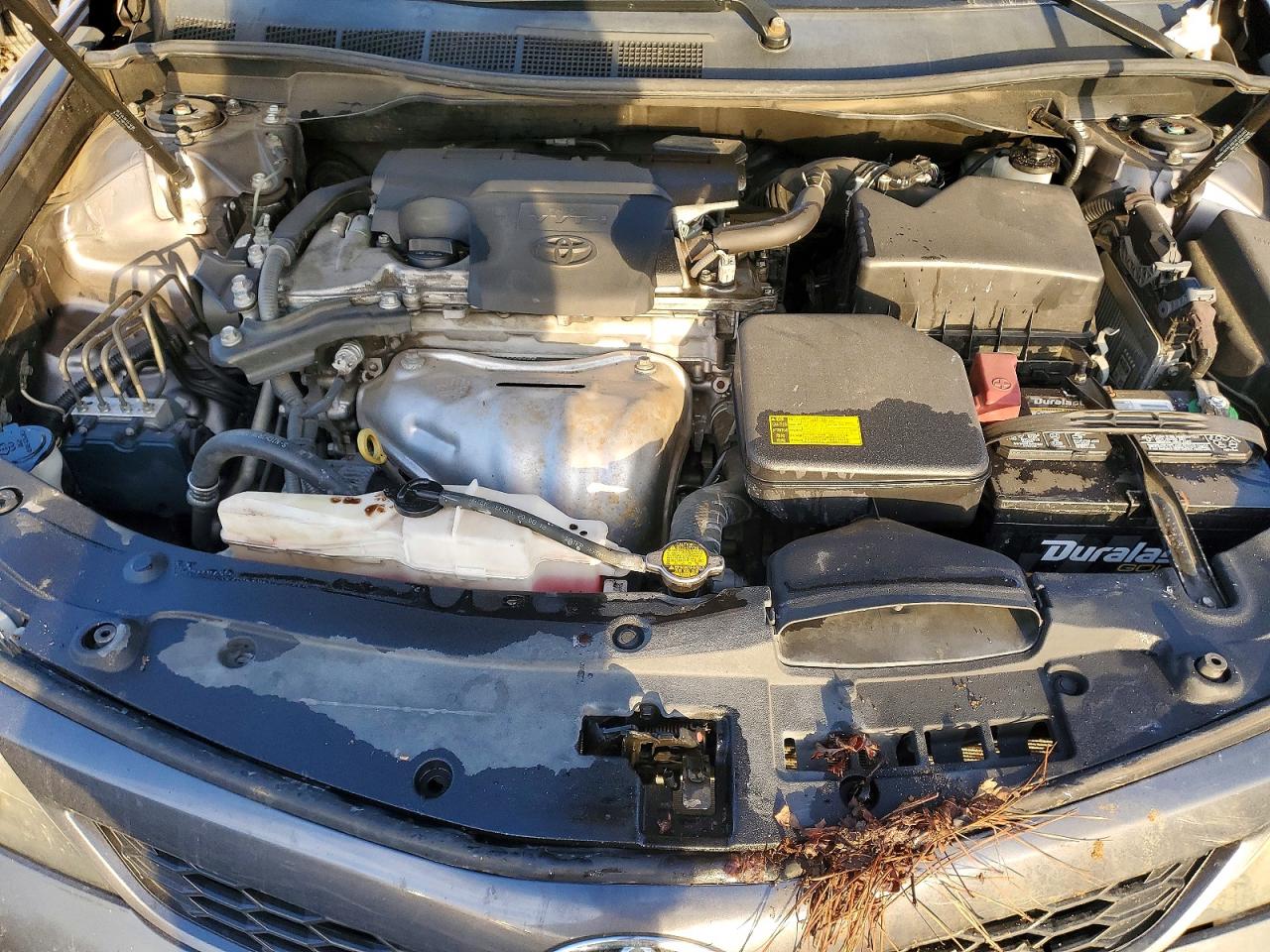 2014 TOYOTA CAMRY L photo 11