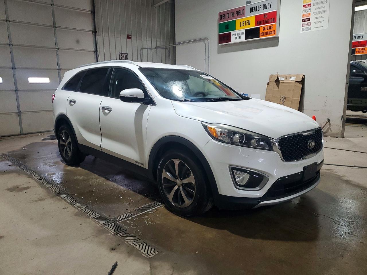 2016 KIA SORENTO EX photo 4