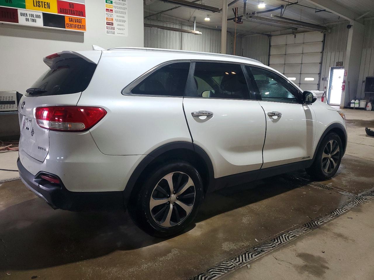 2016 KIA SORENTO EX photo 3