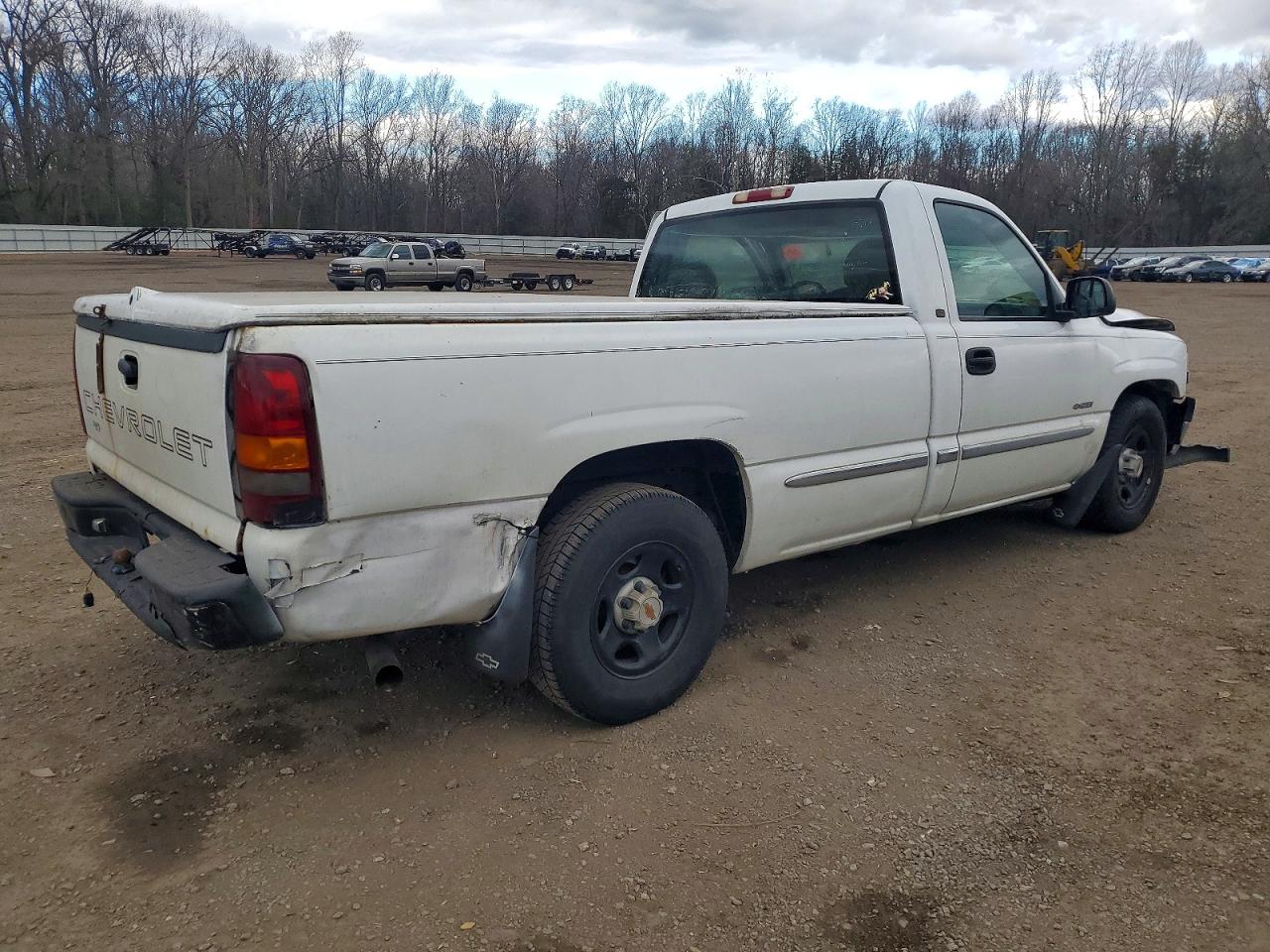 2000 CHEVROLET SILVERADO C1500 photo 3