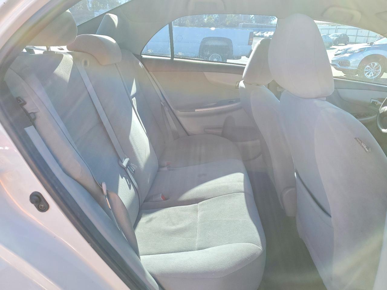 2012 TOYOTA COROLLA BASE photo 10