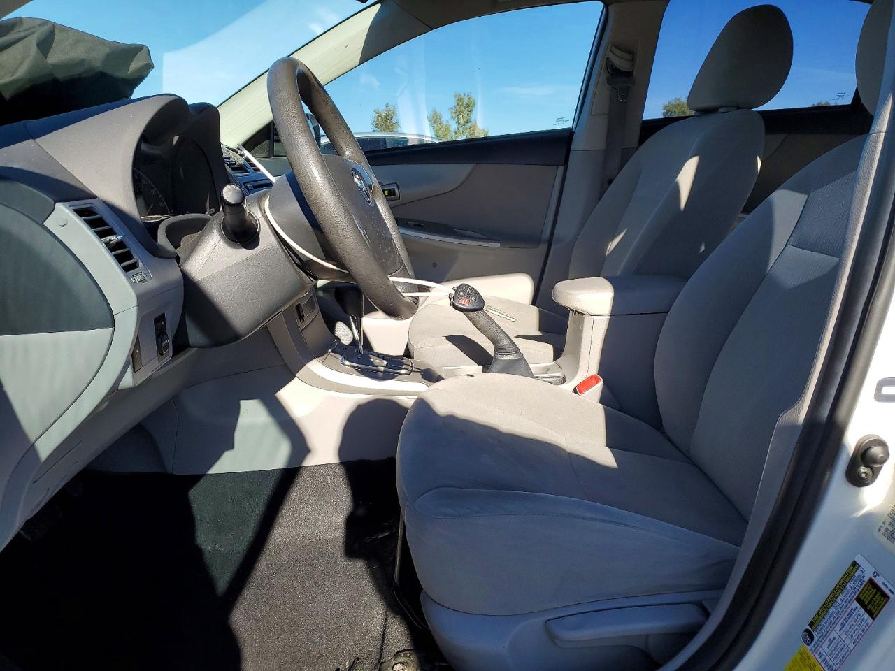 2012 TOYOTA COROLLA BASE photo 7