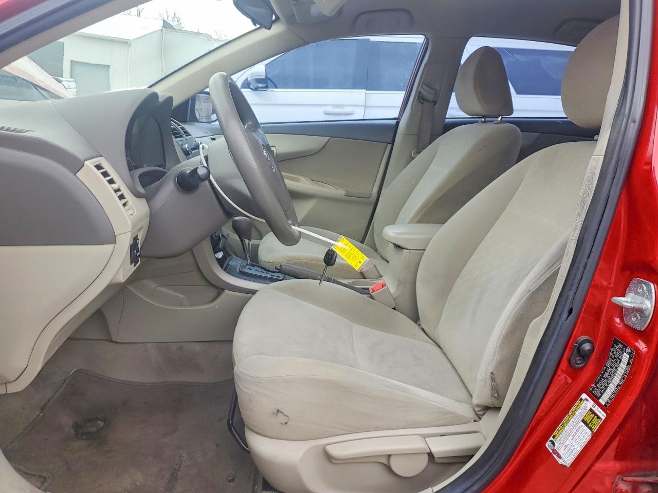 2010 TOYOTA COROLLA BASE photo 7