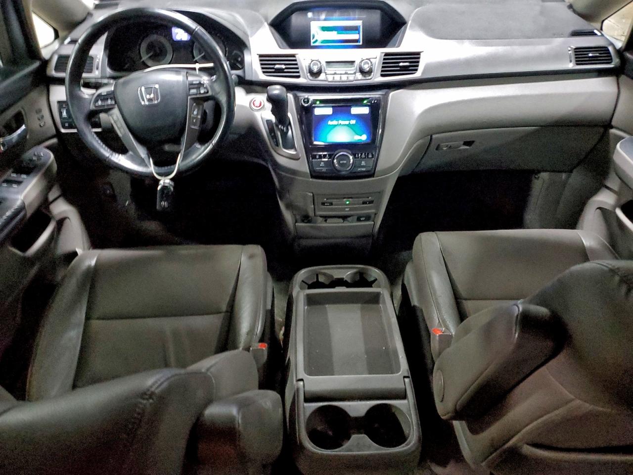 2014 HONDA ODYSSEY TOURING photo 8