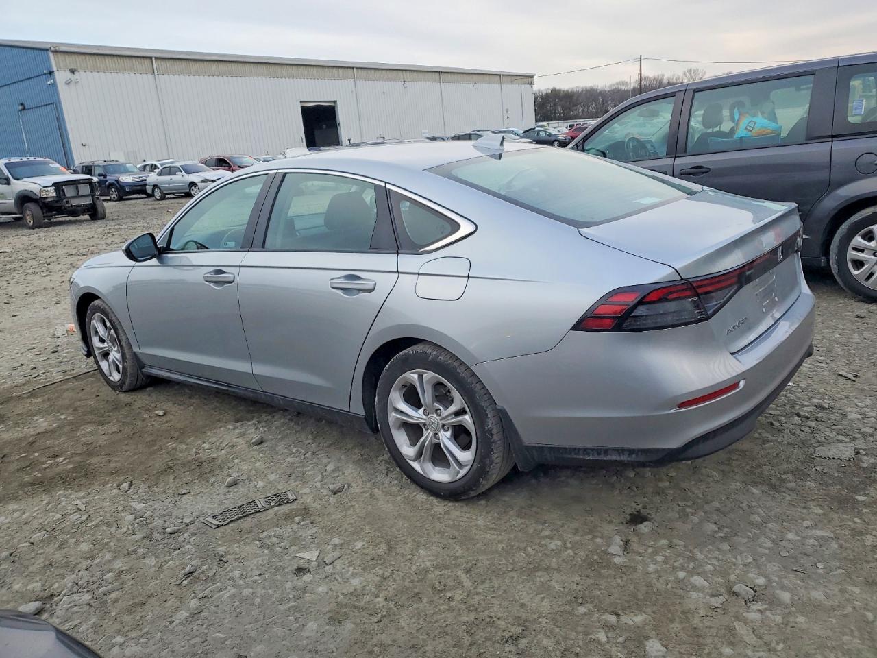 2024 HONDA ACCORD LX photo 2