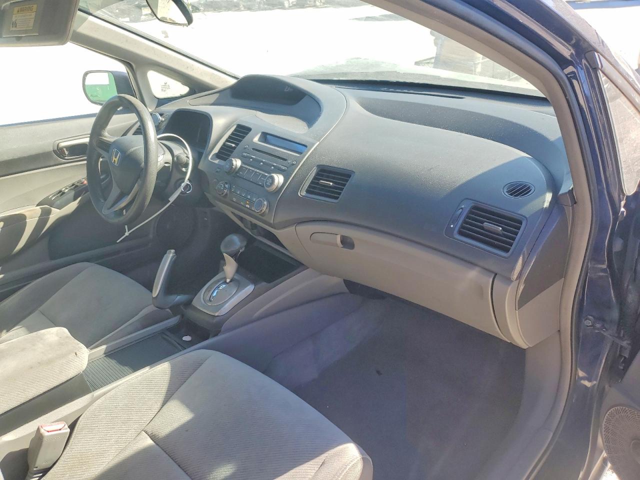 2010 HONDA CIVIC LX photo 5