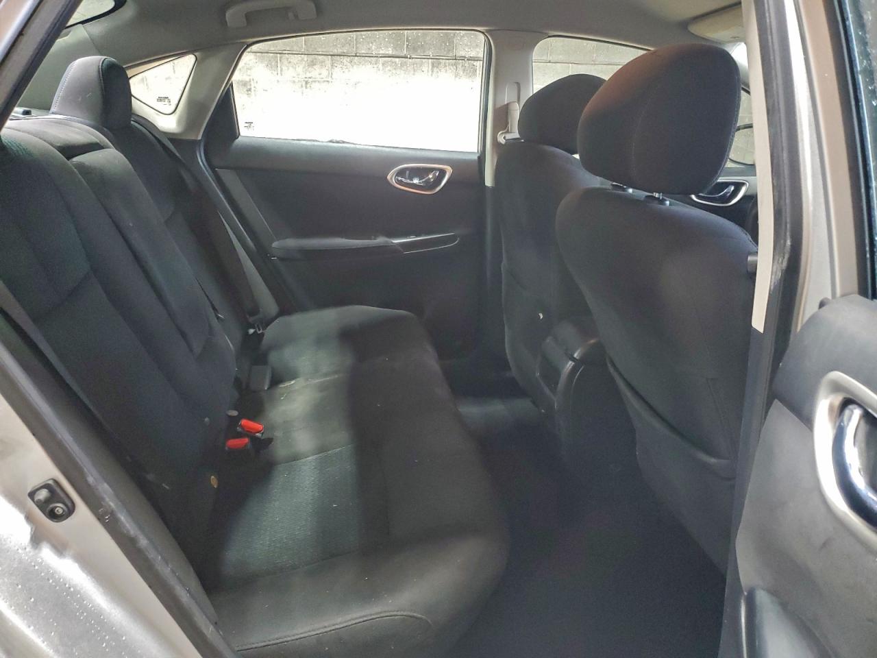 2014 NISSAN SENTRA S photo 11