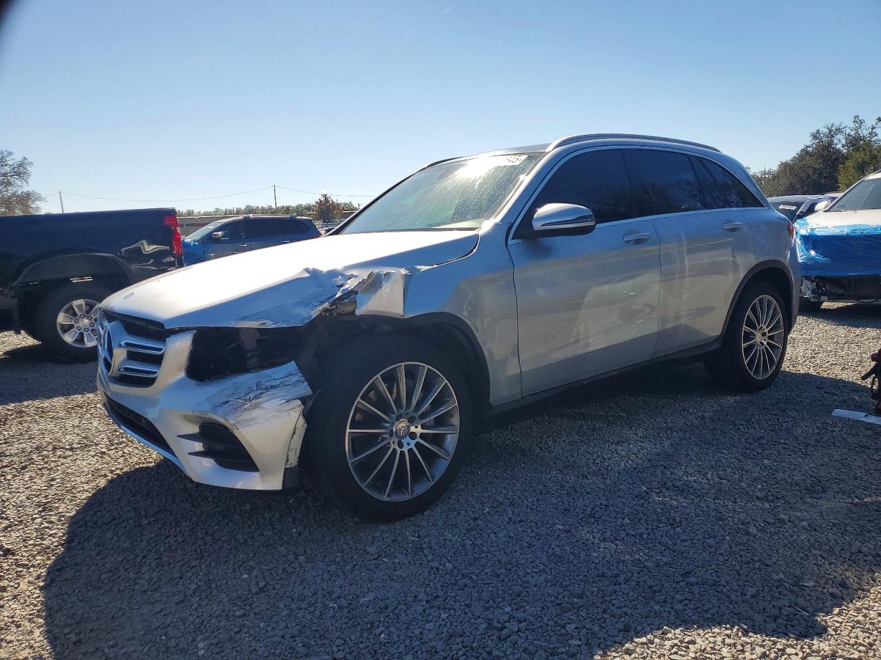 2016 MERCEDES-BENZ GLC