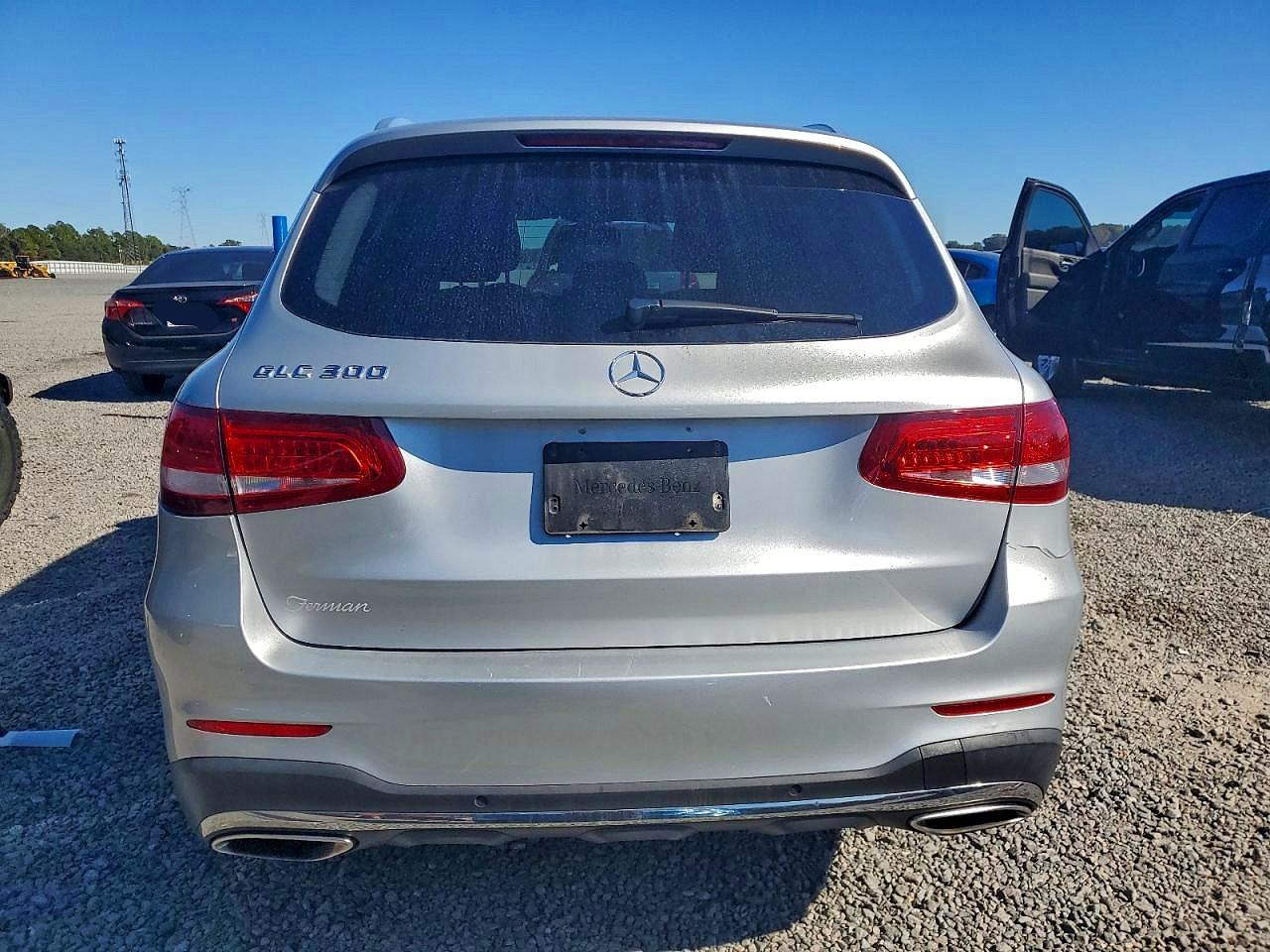 2016 MERCEDES-BENZ GLC 300 photo 6