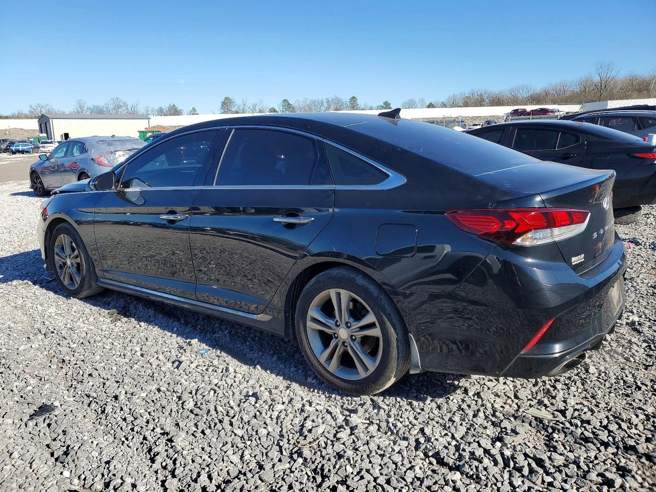 2018 HYUNDAI SONATA SPORT photo 2