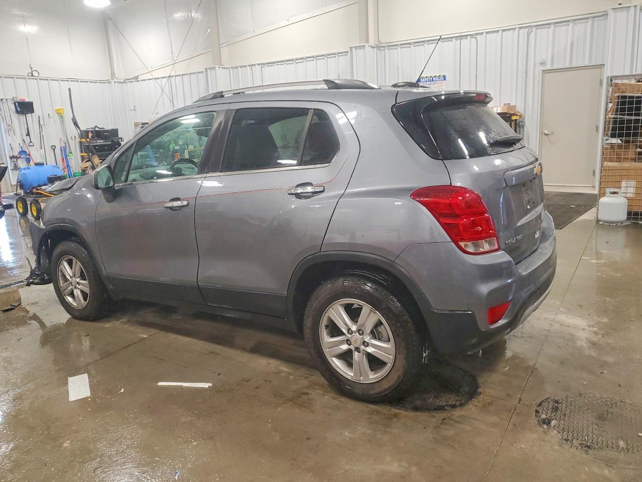 2019 CHEVROLET TRAX 1LT photo 2