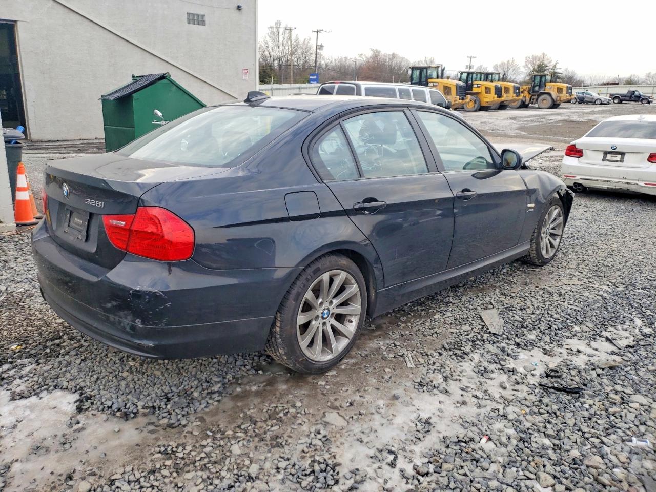 2011 BMW 328 XI photo 3