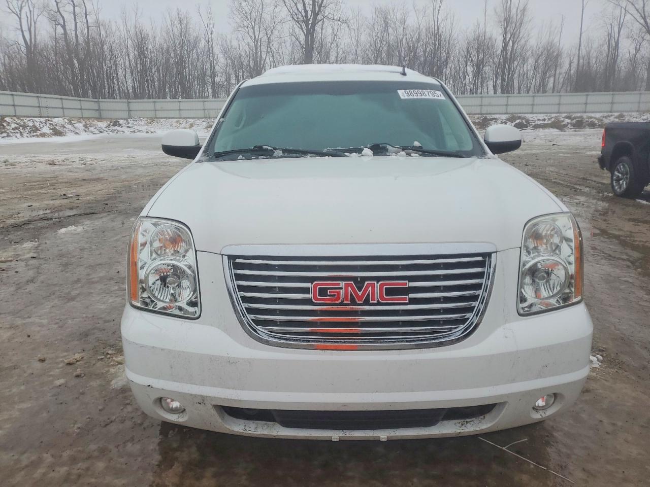 2013 GMC YUKON XL K1500 SLT photo 5