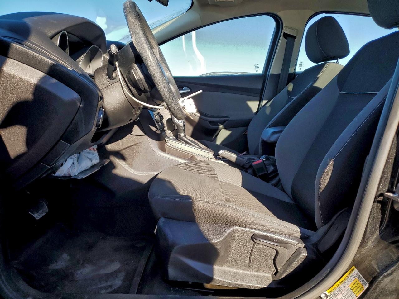2014 FORD FOCUS SE photo 7