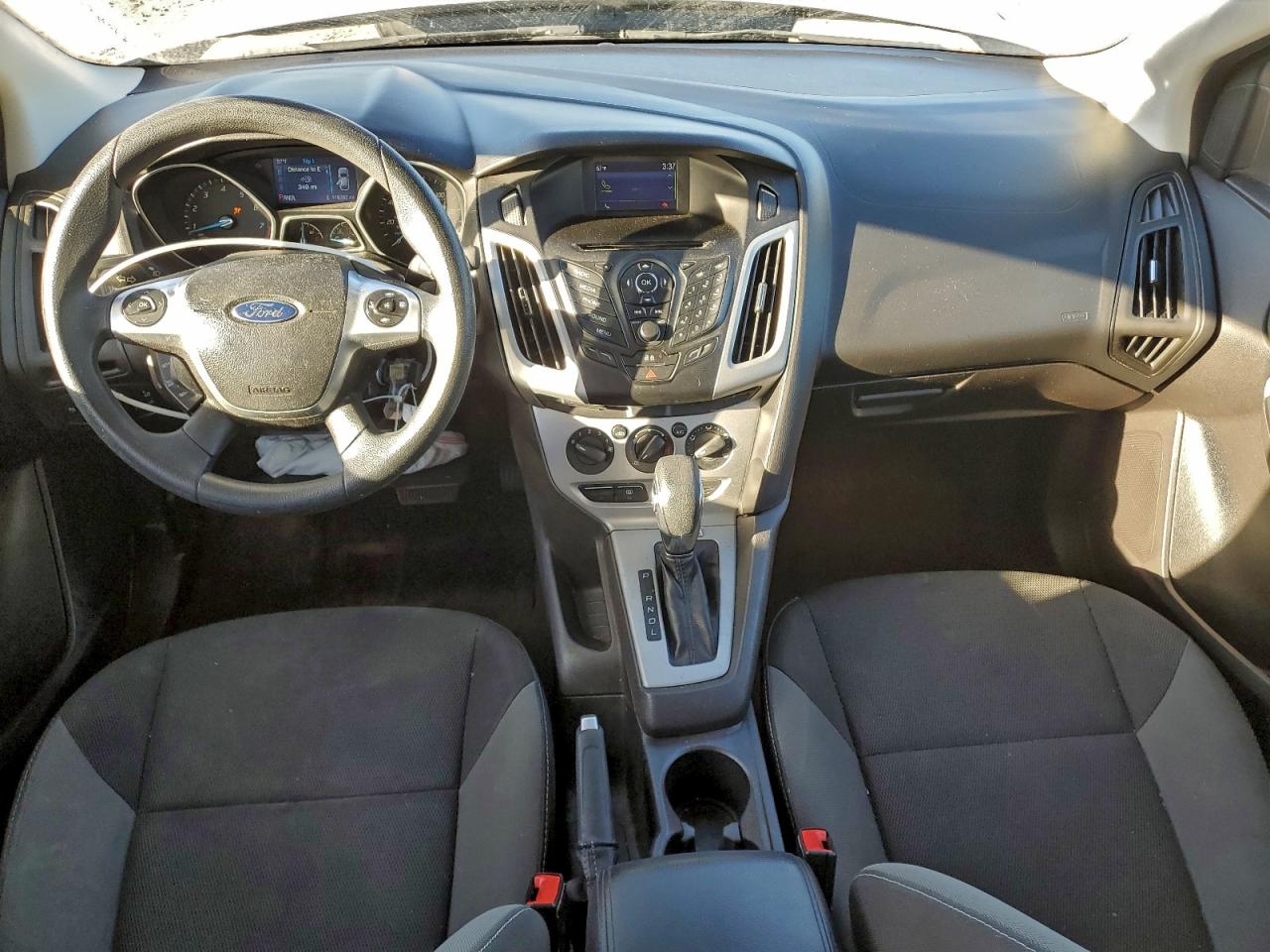 2014 FORD FOCUS SE photo 8