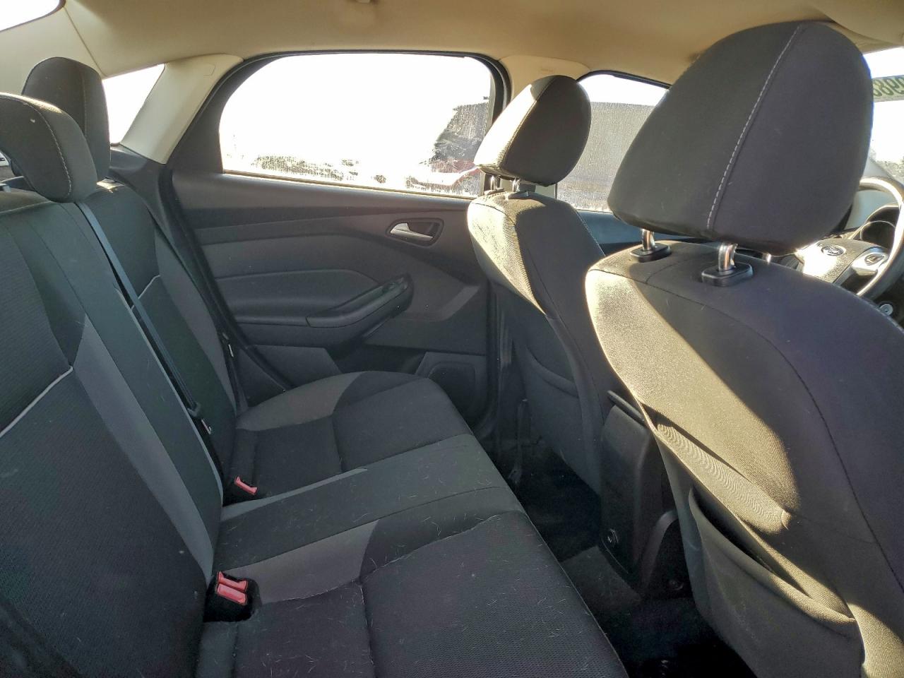 2014 FORD FOCUS SE photo 10