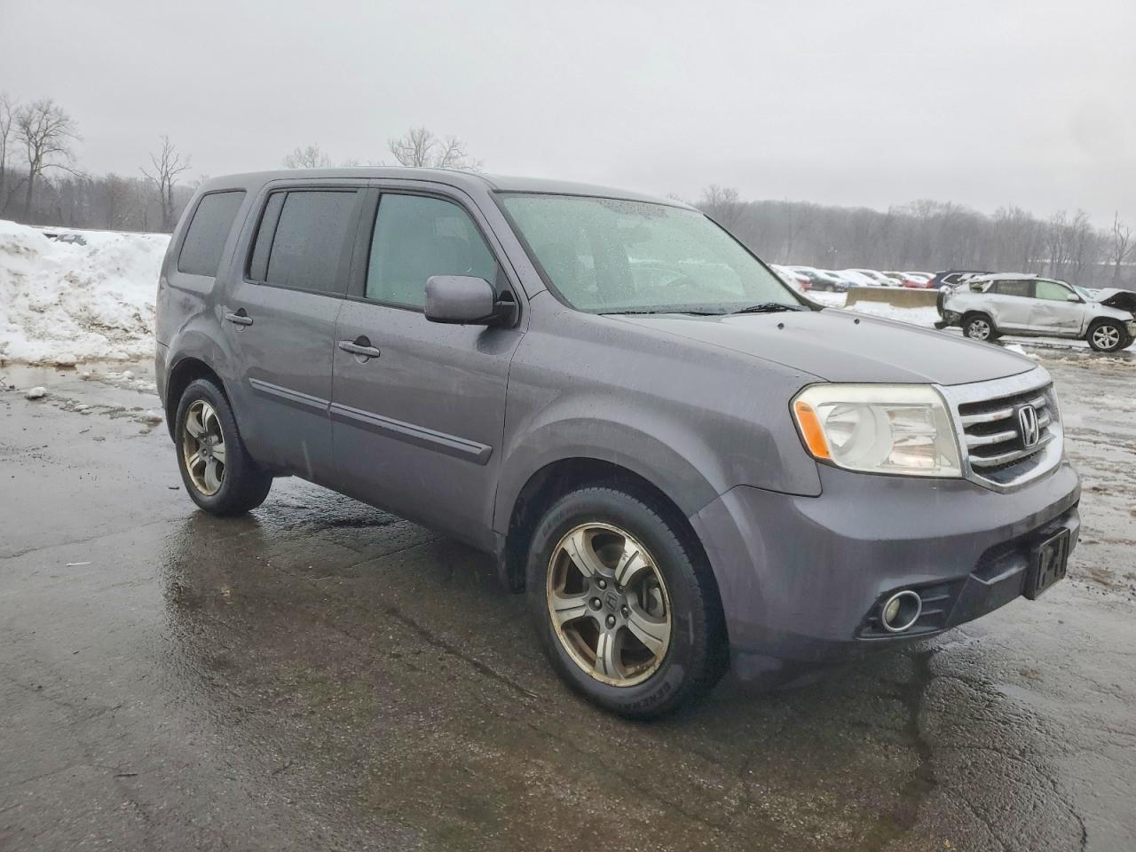 2015 HONDA PILOT photo 4