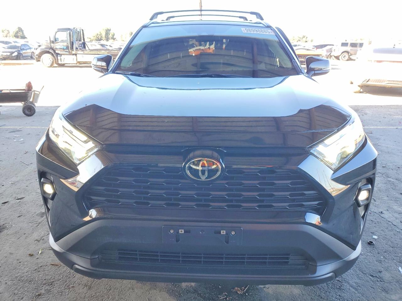 2025 TOYOTA RAV4 XLE PREMIUM photo 9