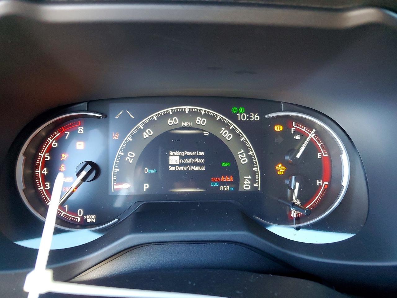 2025 TOYOTA RAV4 XLE PREMIUM photo 17