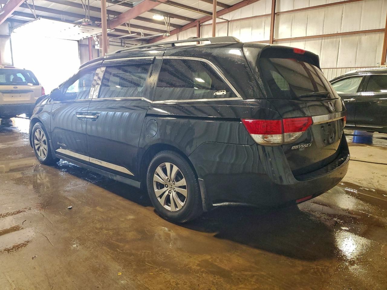 2016 HONDA ODYSSEY SE photo 2