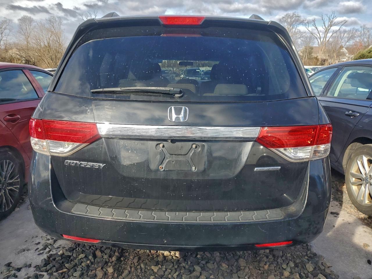 2016 HONDA ODYSSEY SE photo 6