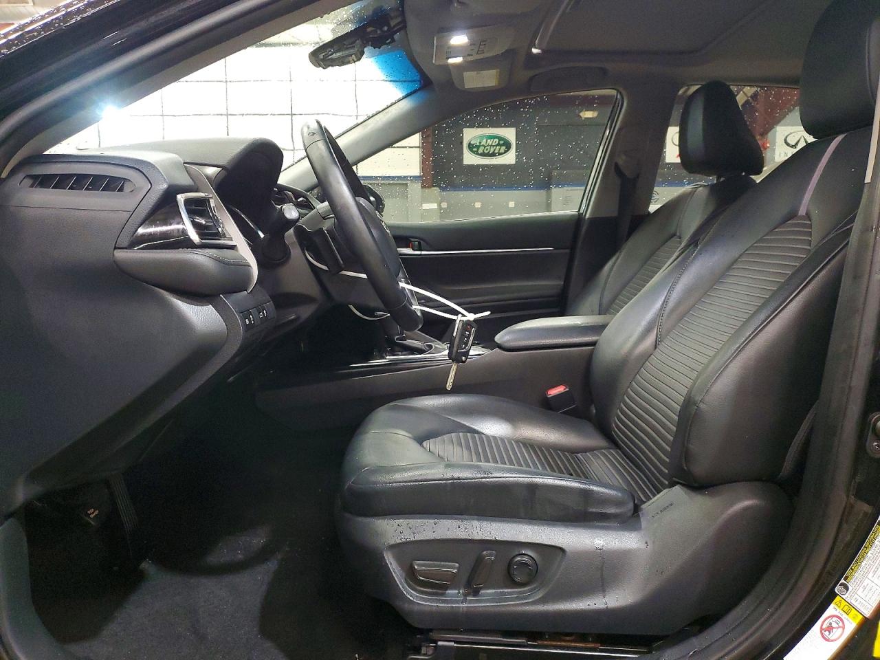 2018 TOYOTA CAMRY L photo 7