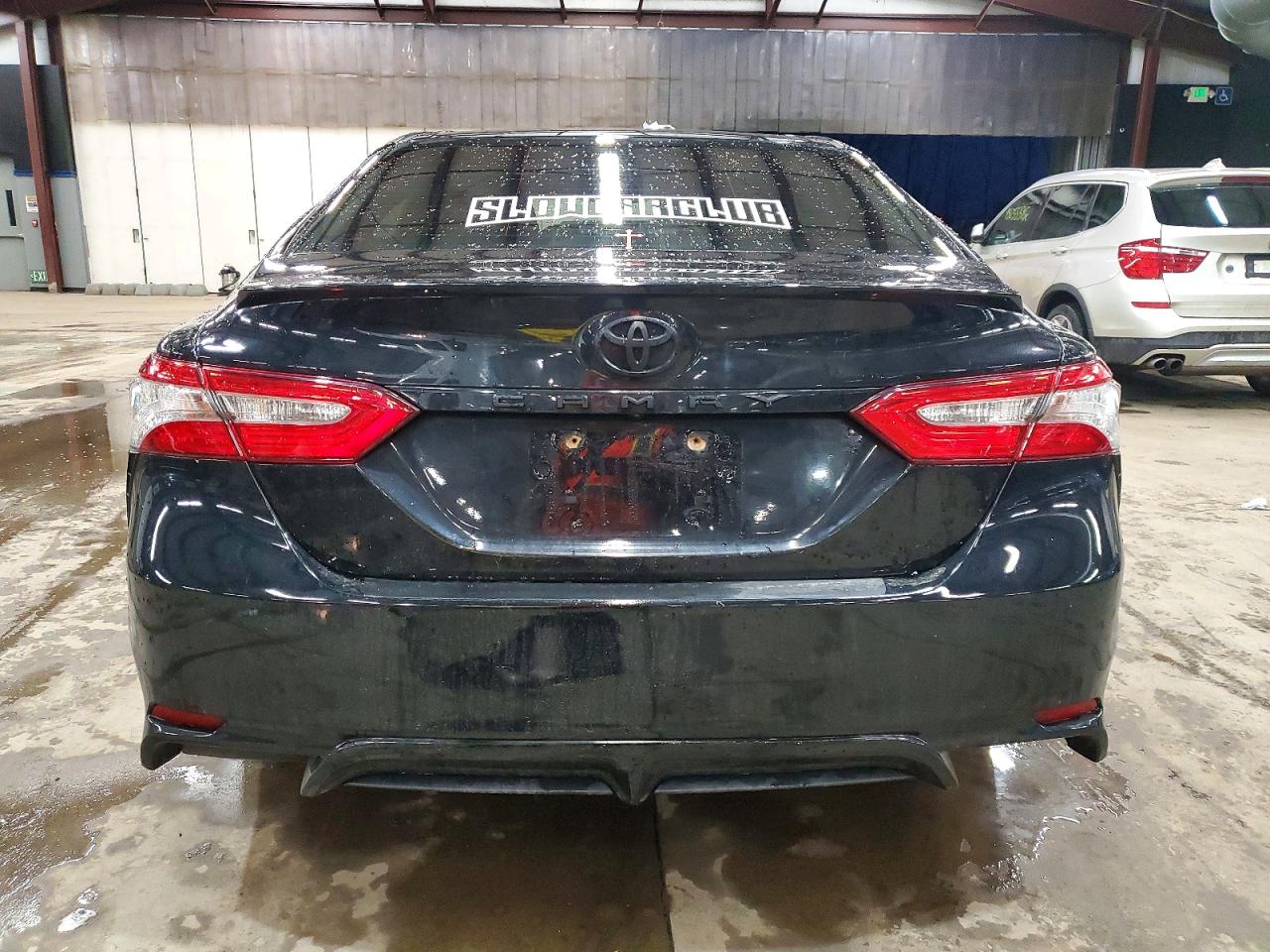 2018 TOYOTA CAMRY L photo 6