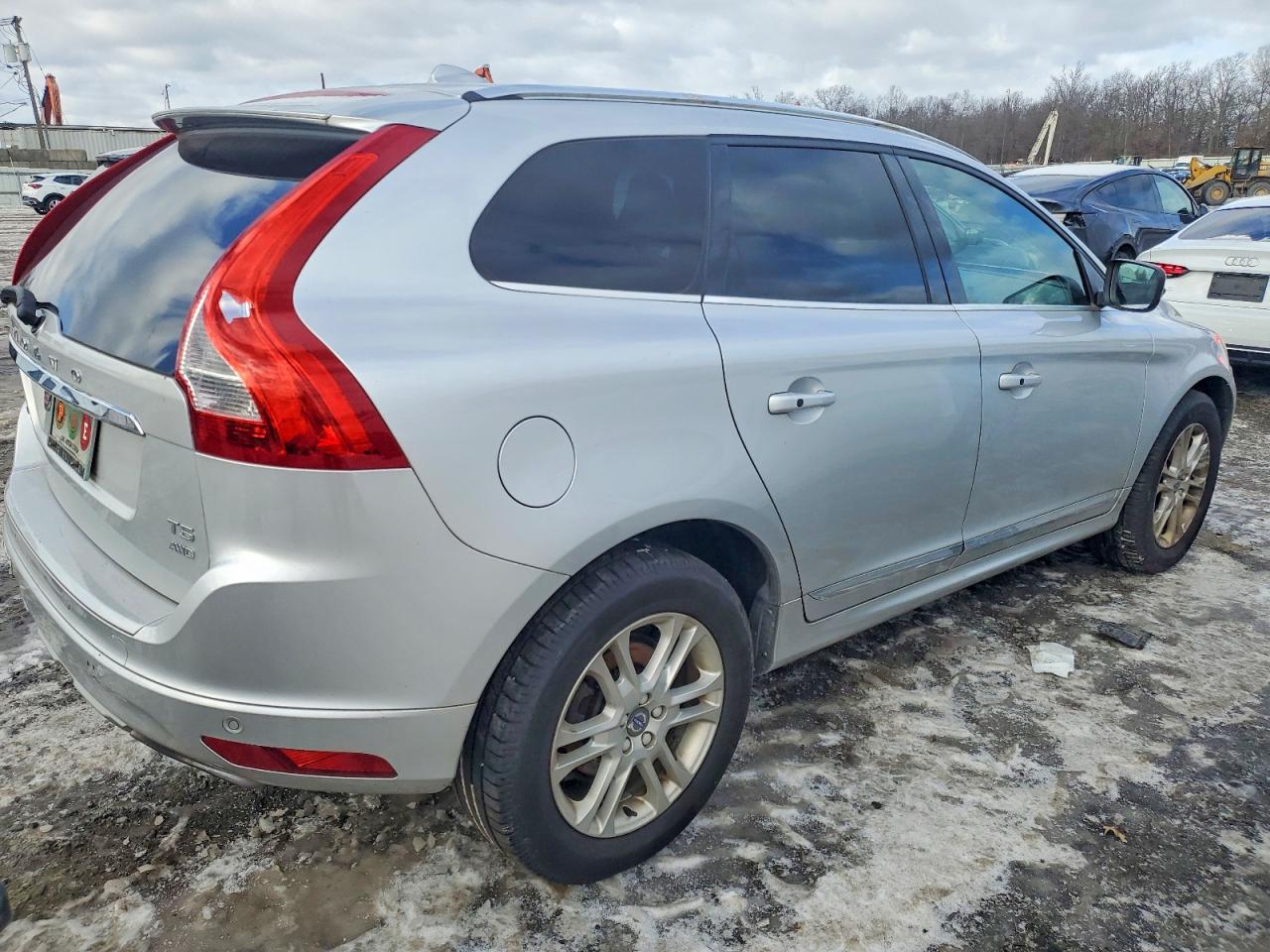 2016 VOLVO XC60 T5 PREMIER photo 3