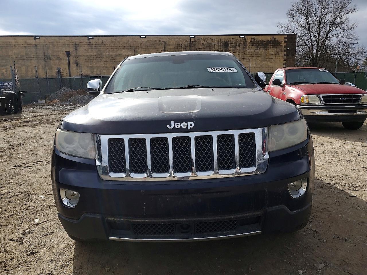 2012 JEEP GRAND CHEROKEE OVERLAND photo 5