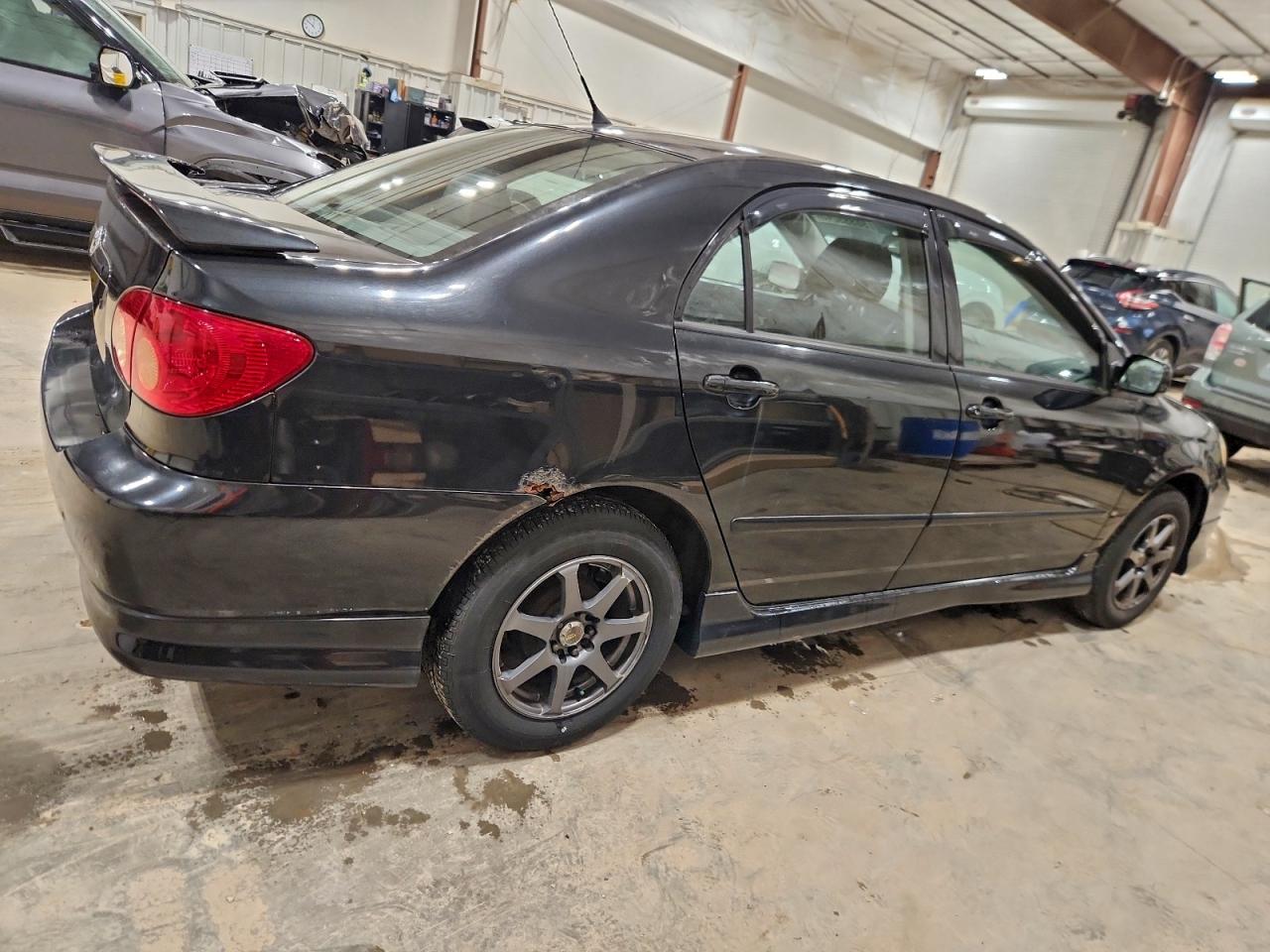 2006 TOYOTA COROLLA CE photo 3