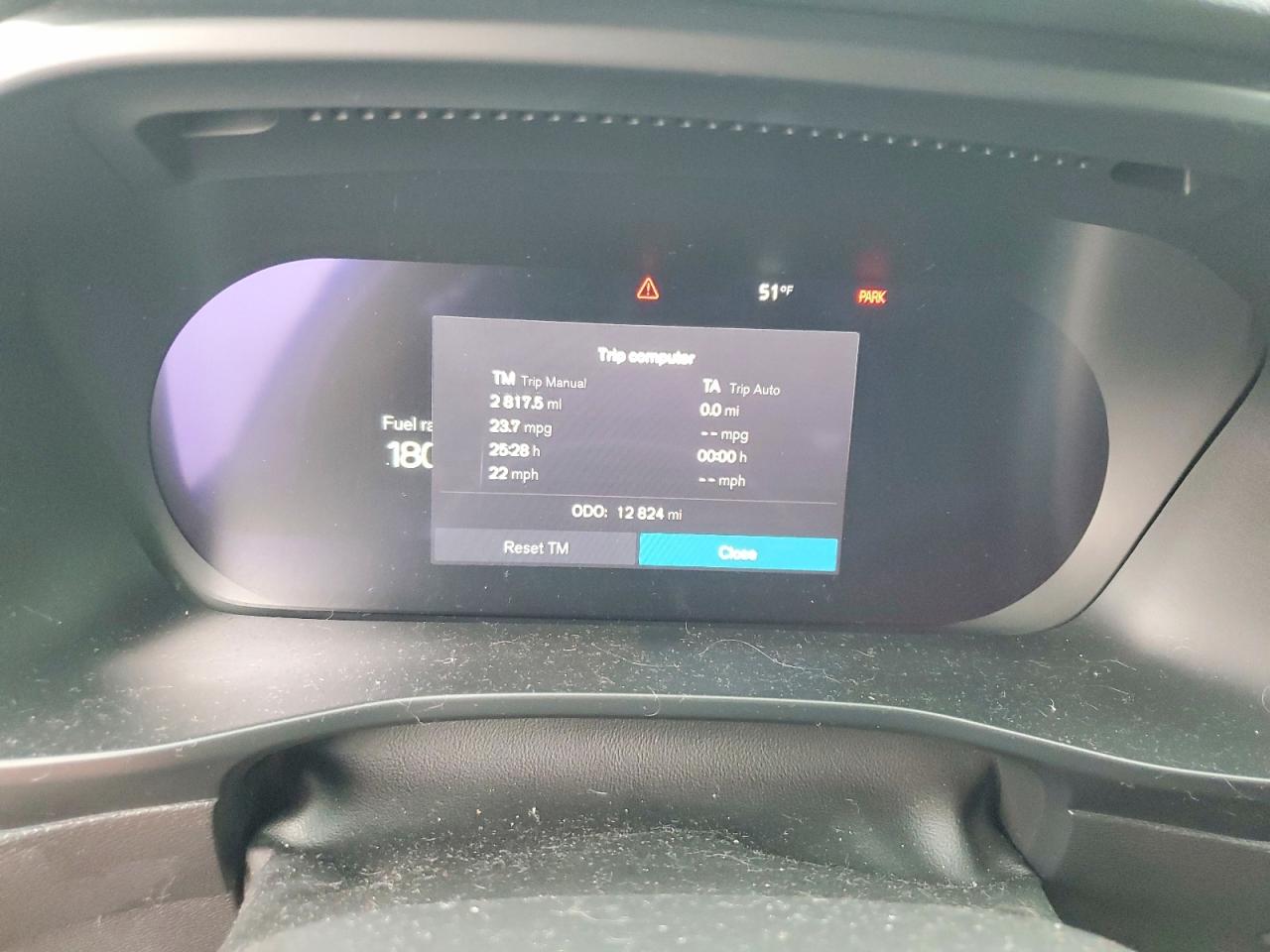 2024 VOLVO XC40 PLUS photo 9