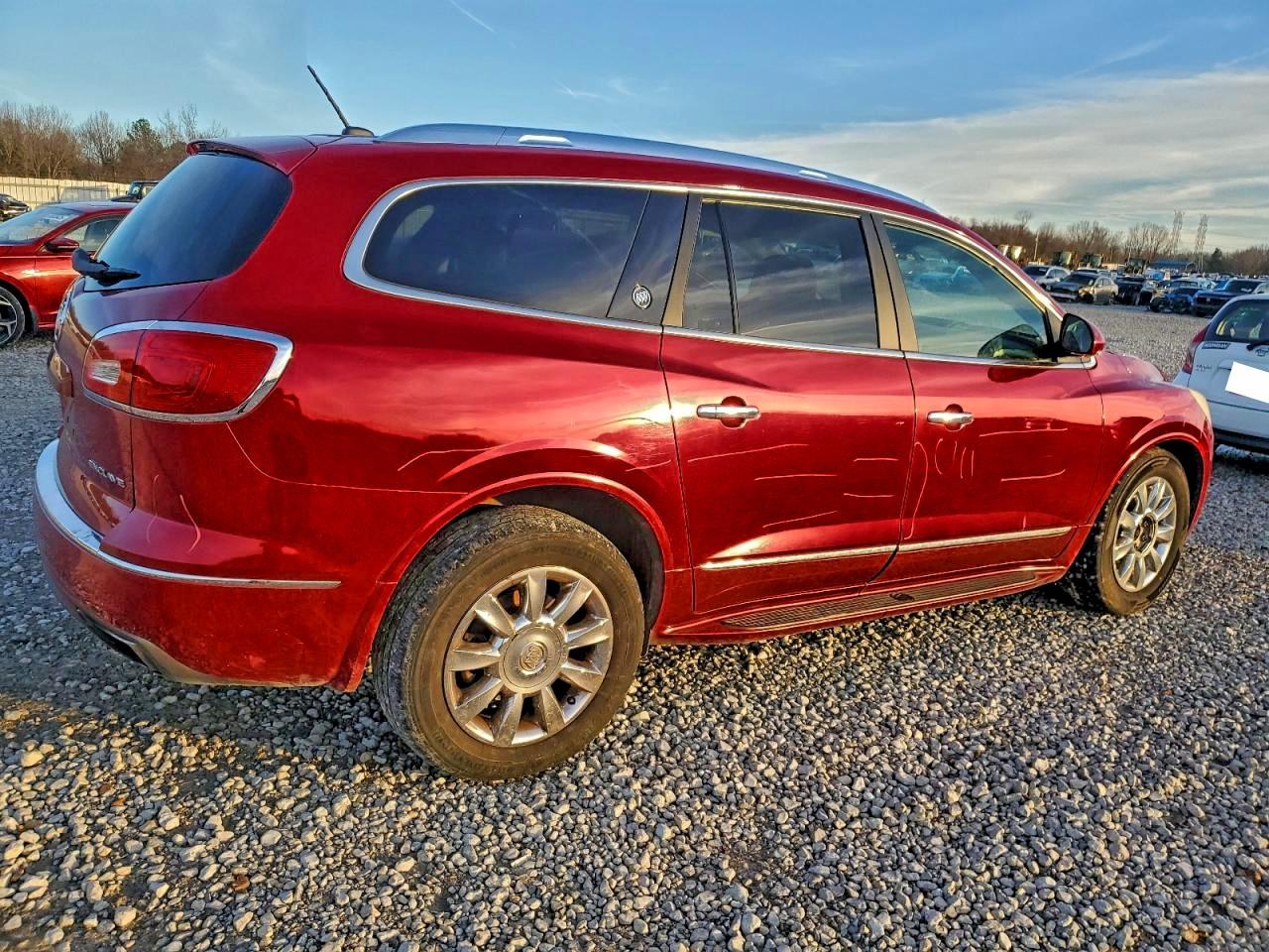 2014 BUICK ENCLAVE photo 3