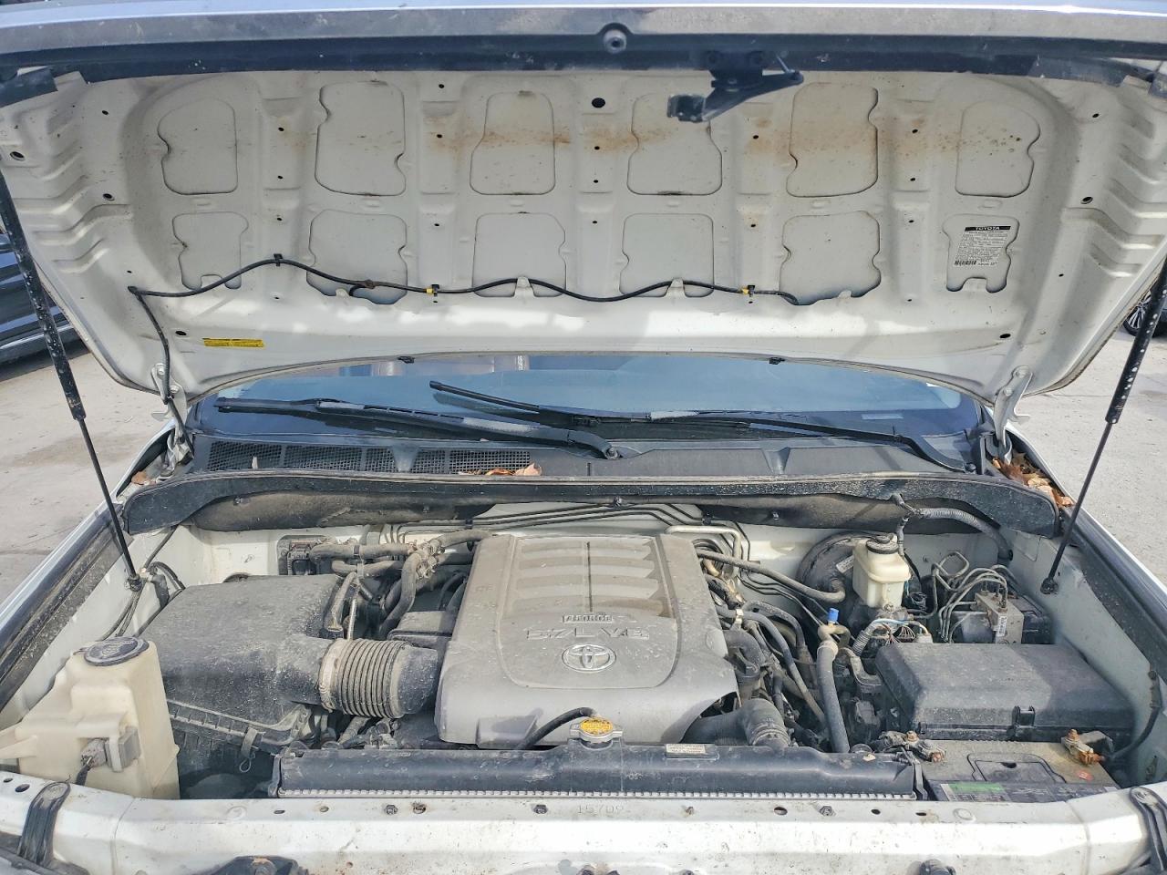 2010 TOYOTA SEQUOIA PLATINUM photo 12