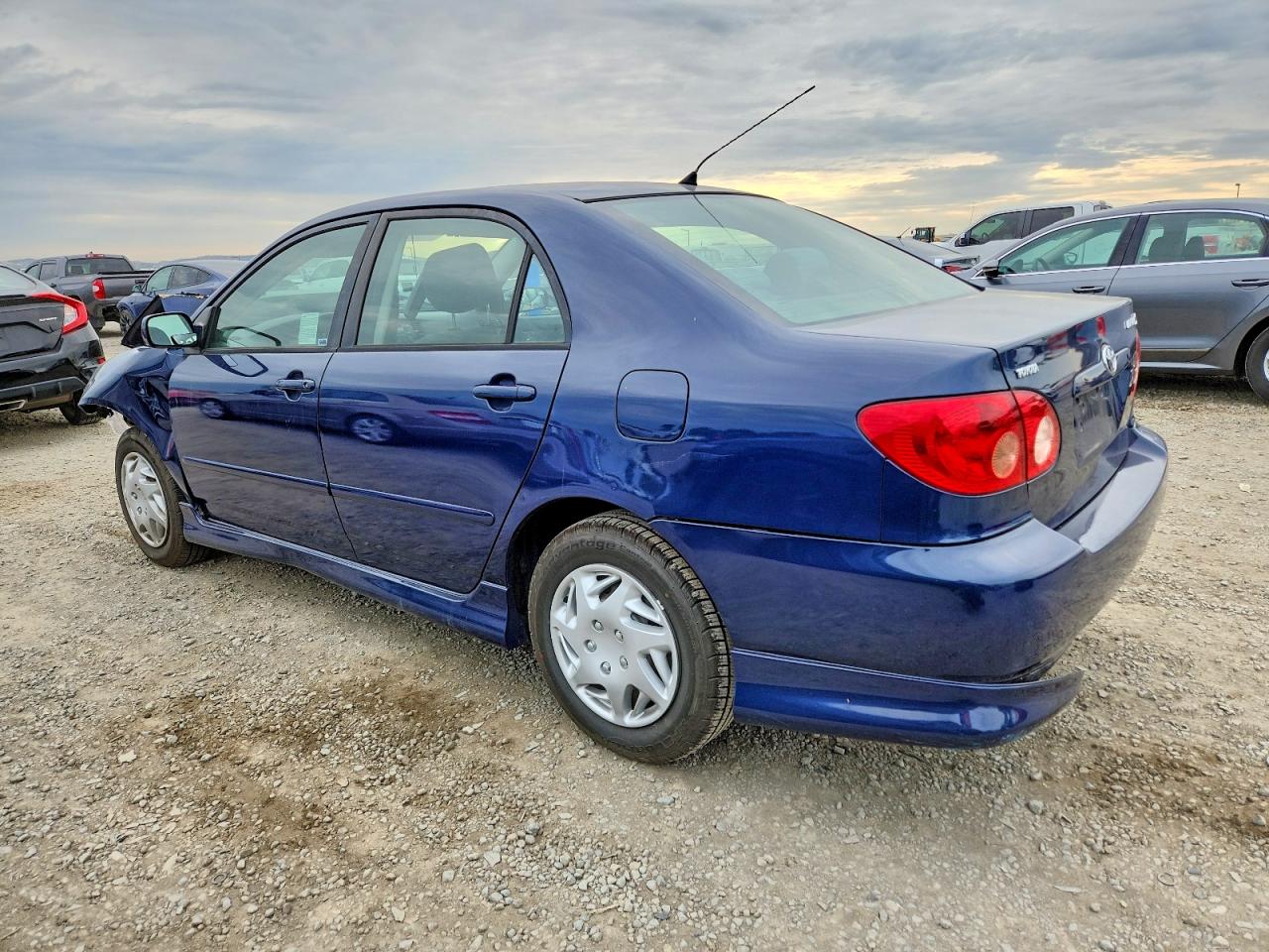 2005 TOYOTA COROLLA CE photo 2
