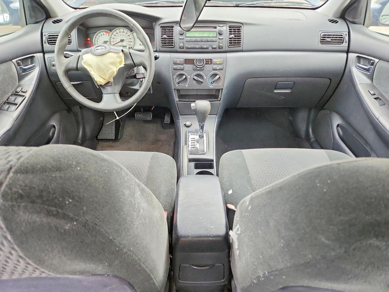 2005 TOYOTA COROLLA CE photo 8