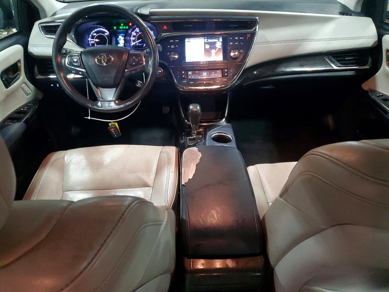 2013 TOYOTA AVALON HYBRID photo 8