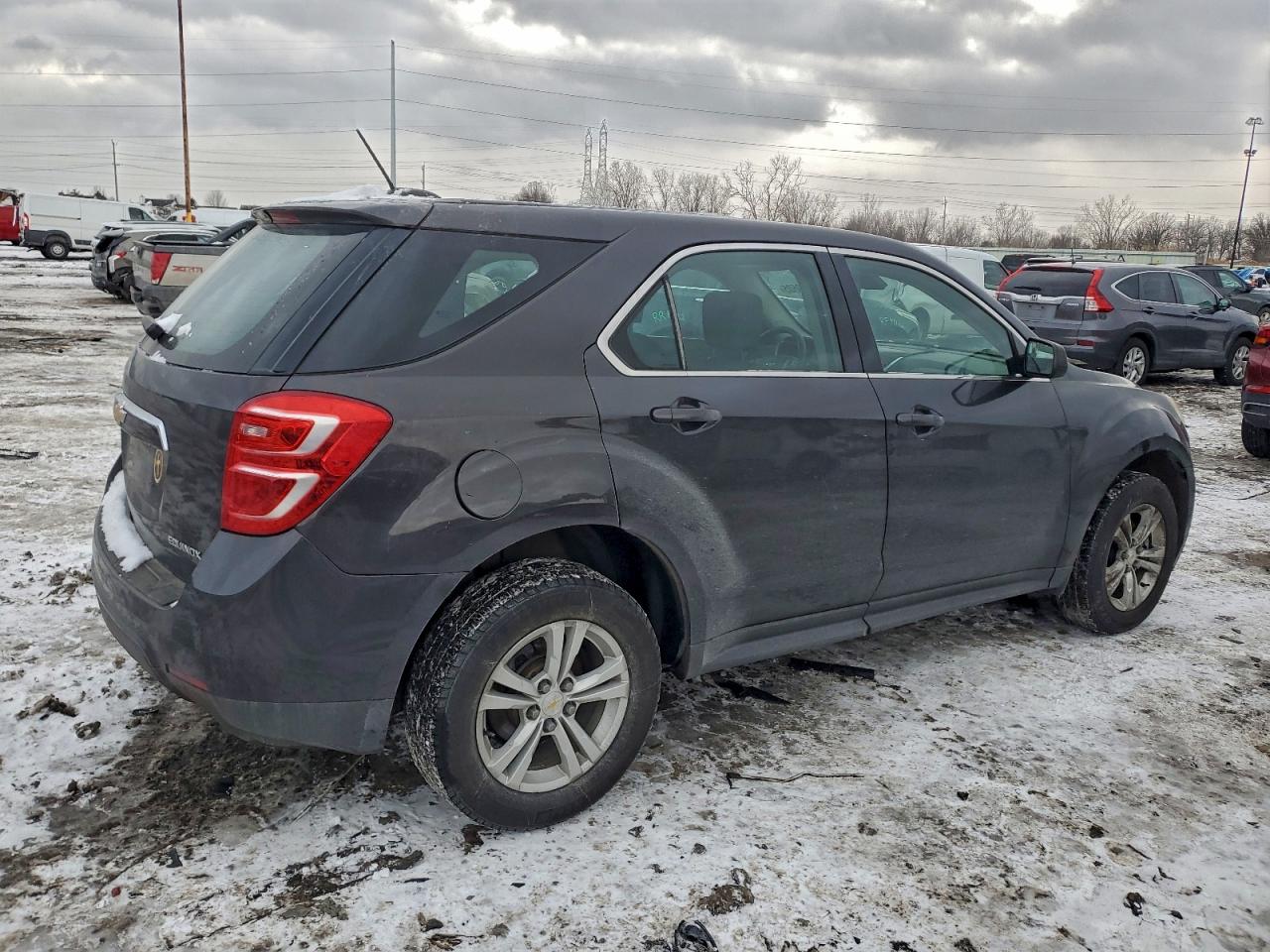 2016 CHEVROLET EQUINOX LS photo 3