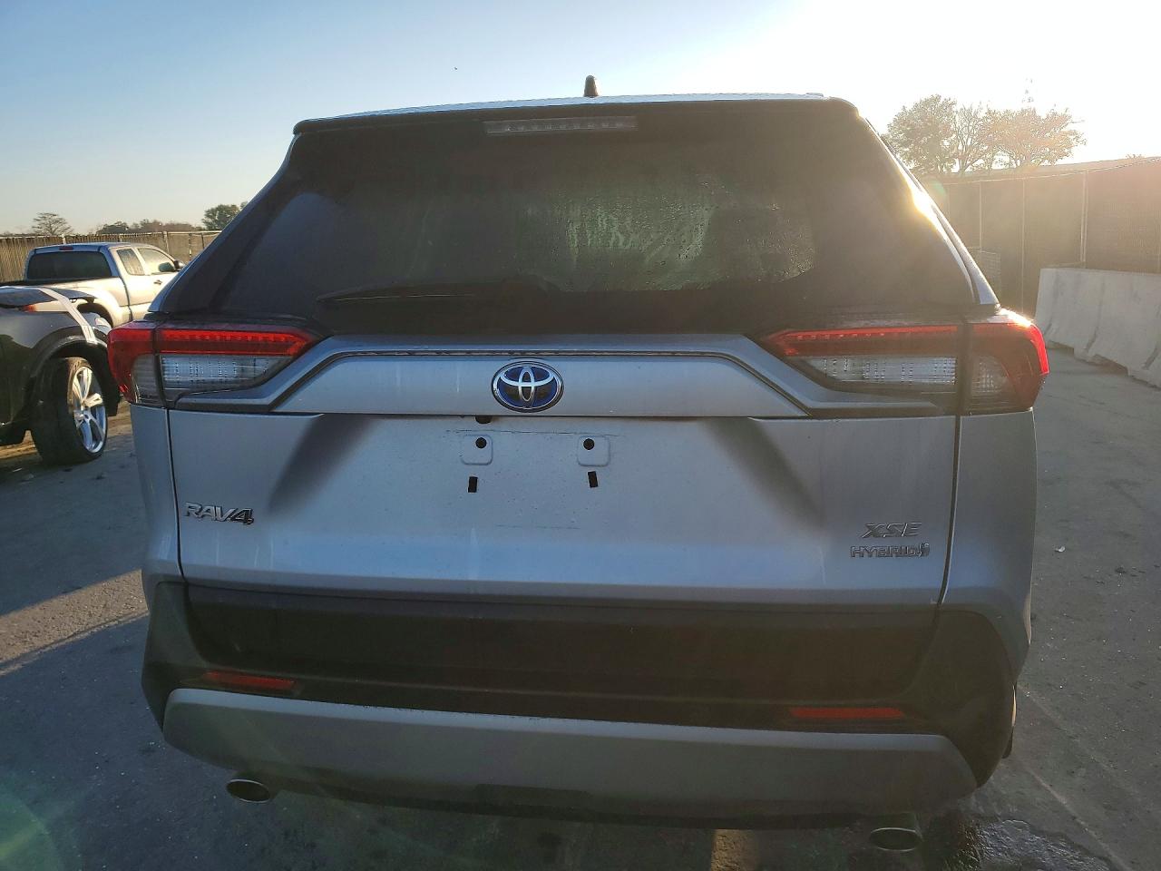 2024 TOYOTA RAV4 XSE photo 6