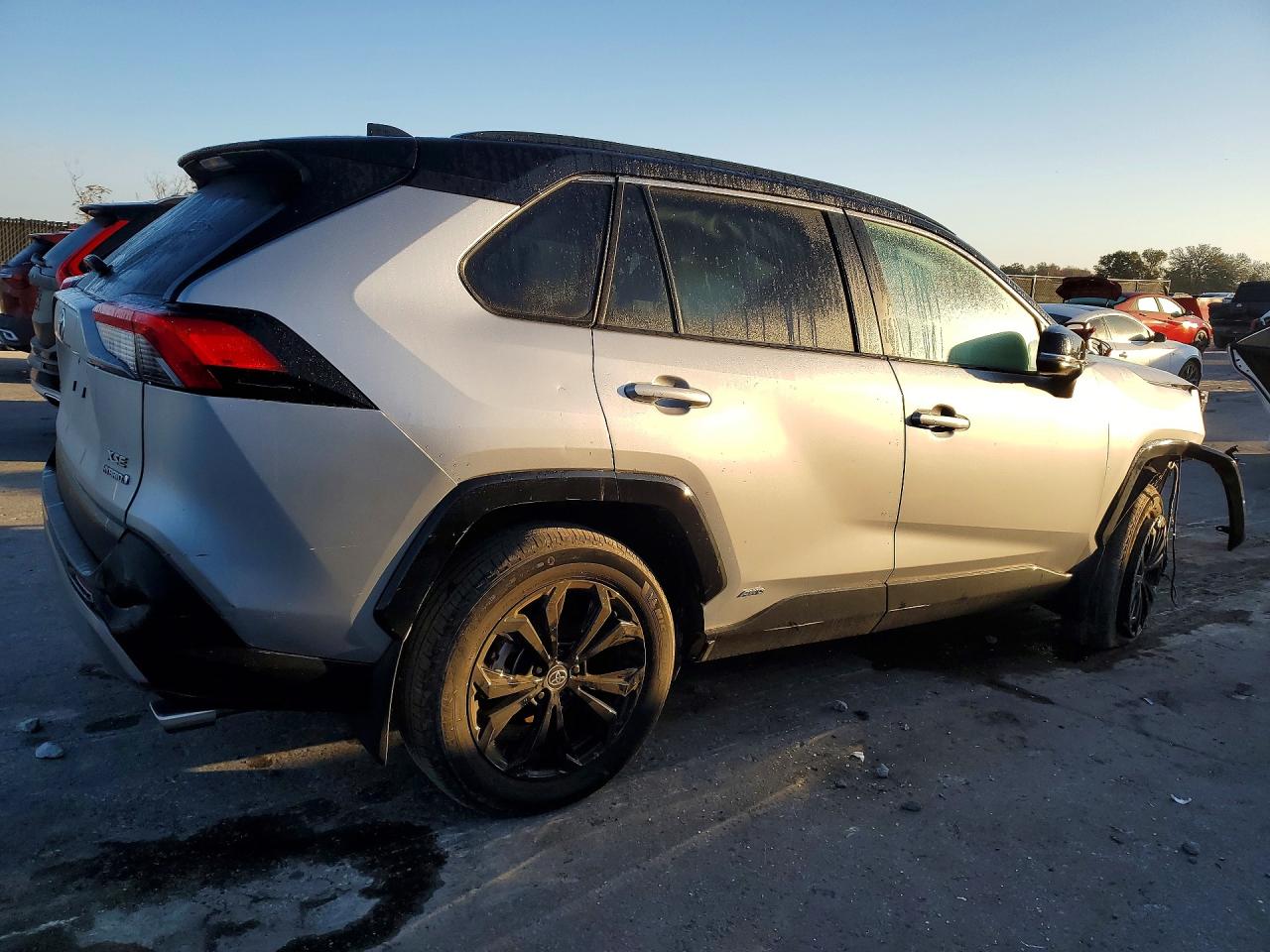 2024 TOYOTA RAV4 XSE photo 3