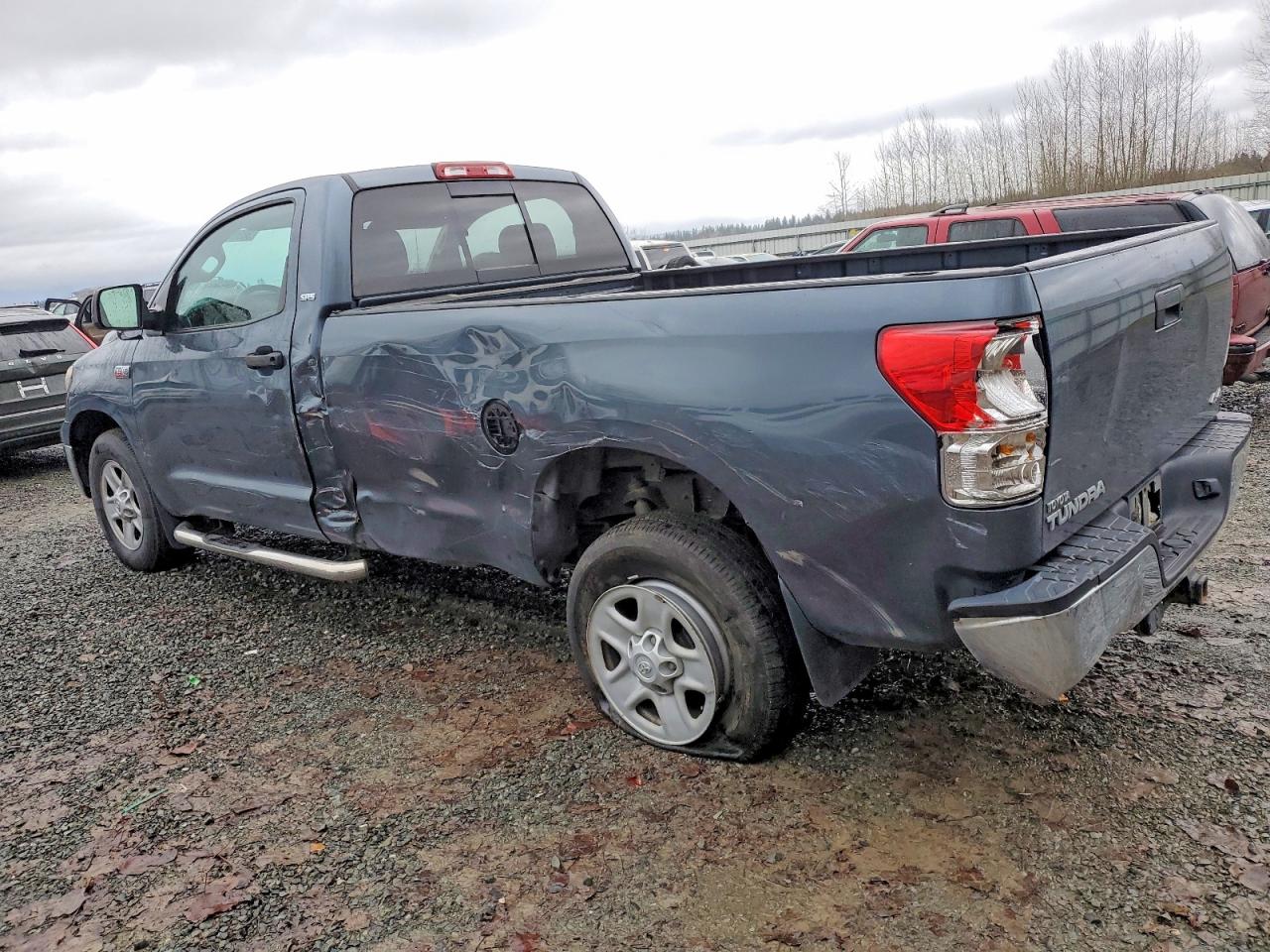 2010 TOYOTA TUNDRA photo 2