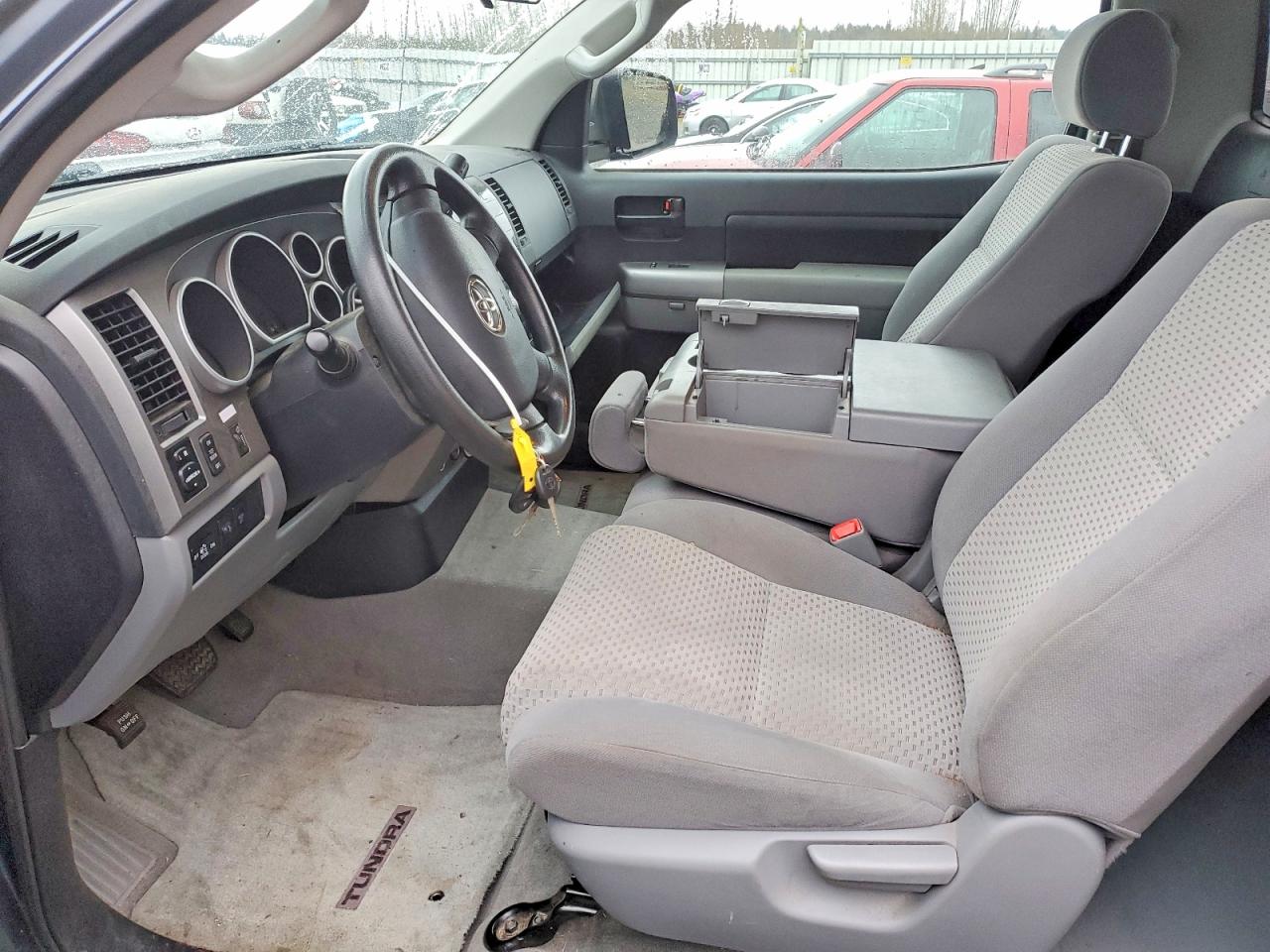 2010 TOYOTA TUNDRA photo 7