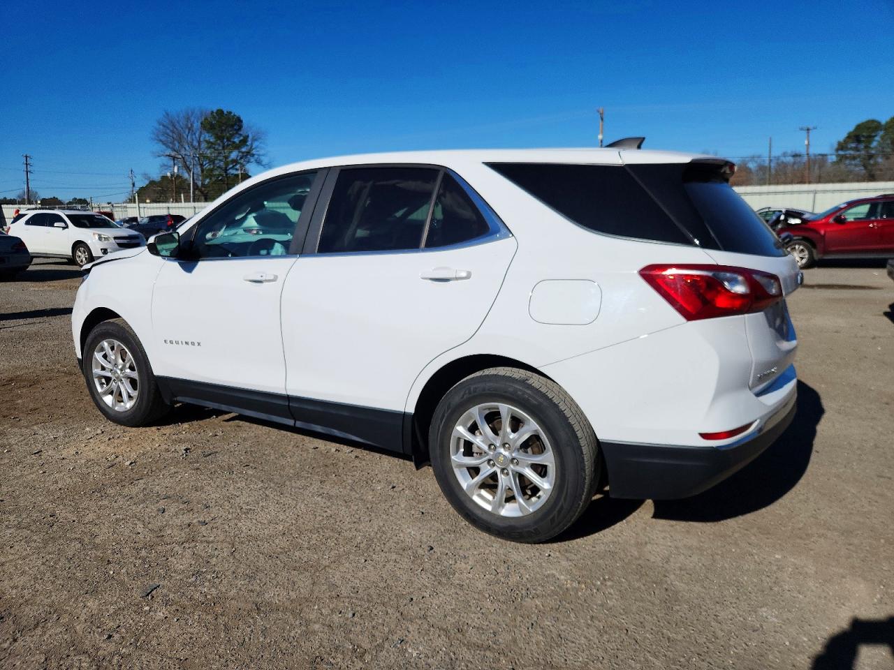 2021 CHEVROLET EQUINOX LT photo 2