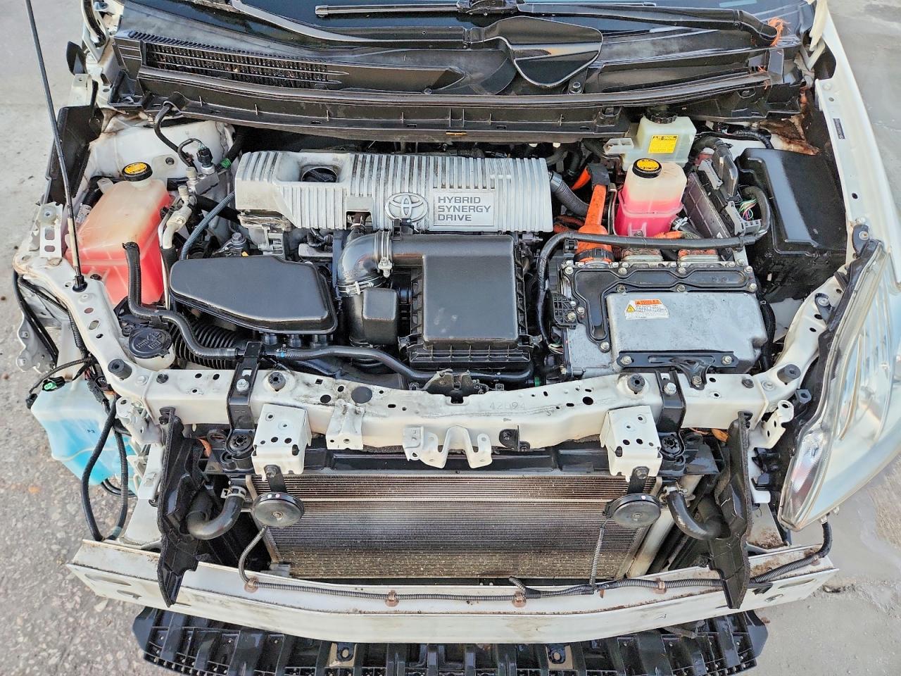 2010 TOYOTA PRIUS photo 11