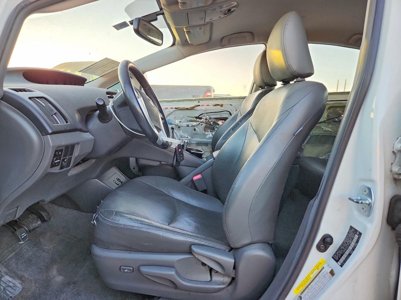 2010 TOYOTA PRIUS photo 7