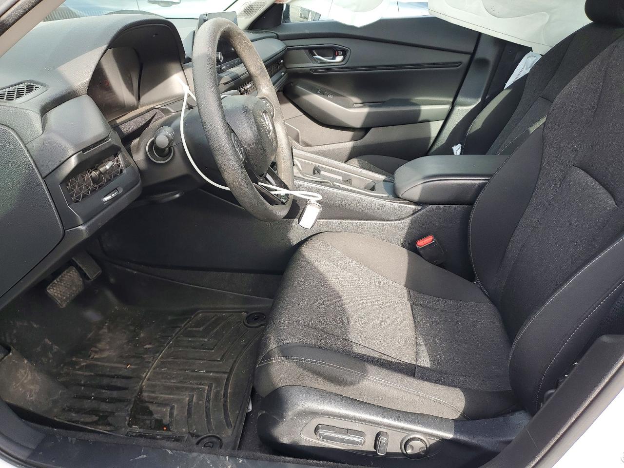 2024 HONDA ACCORD EX photo 13
