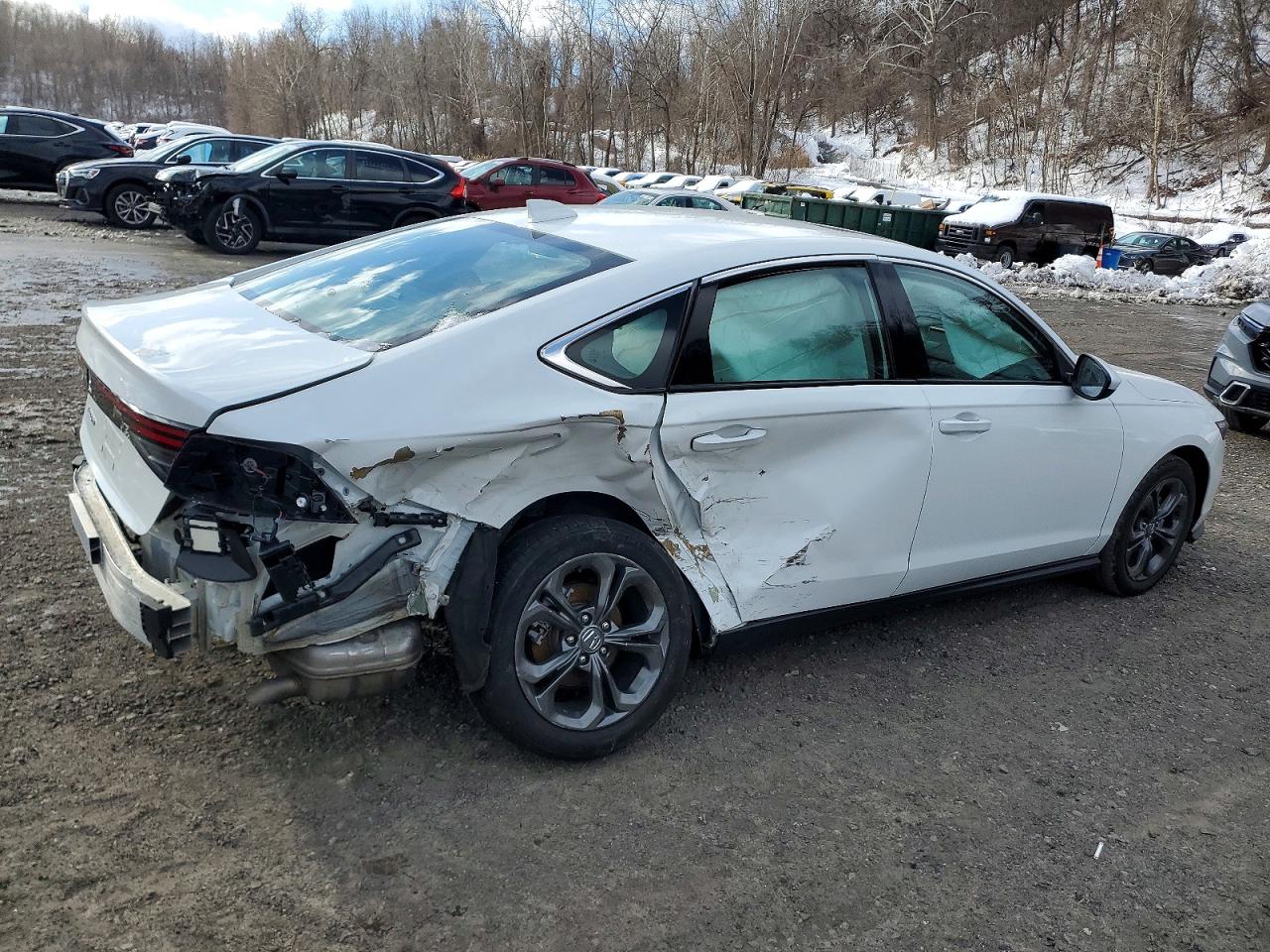 2024 HONDA ACCORD EX photo 5