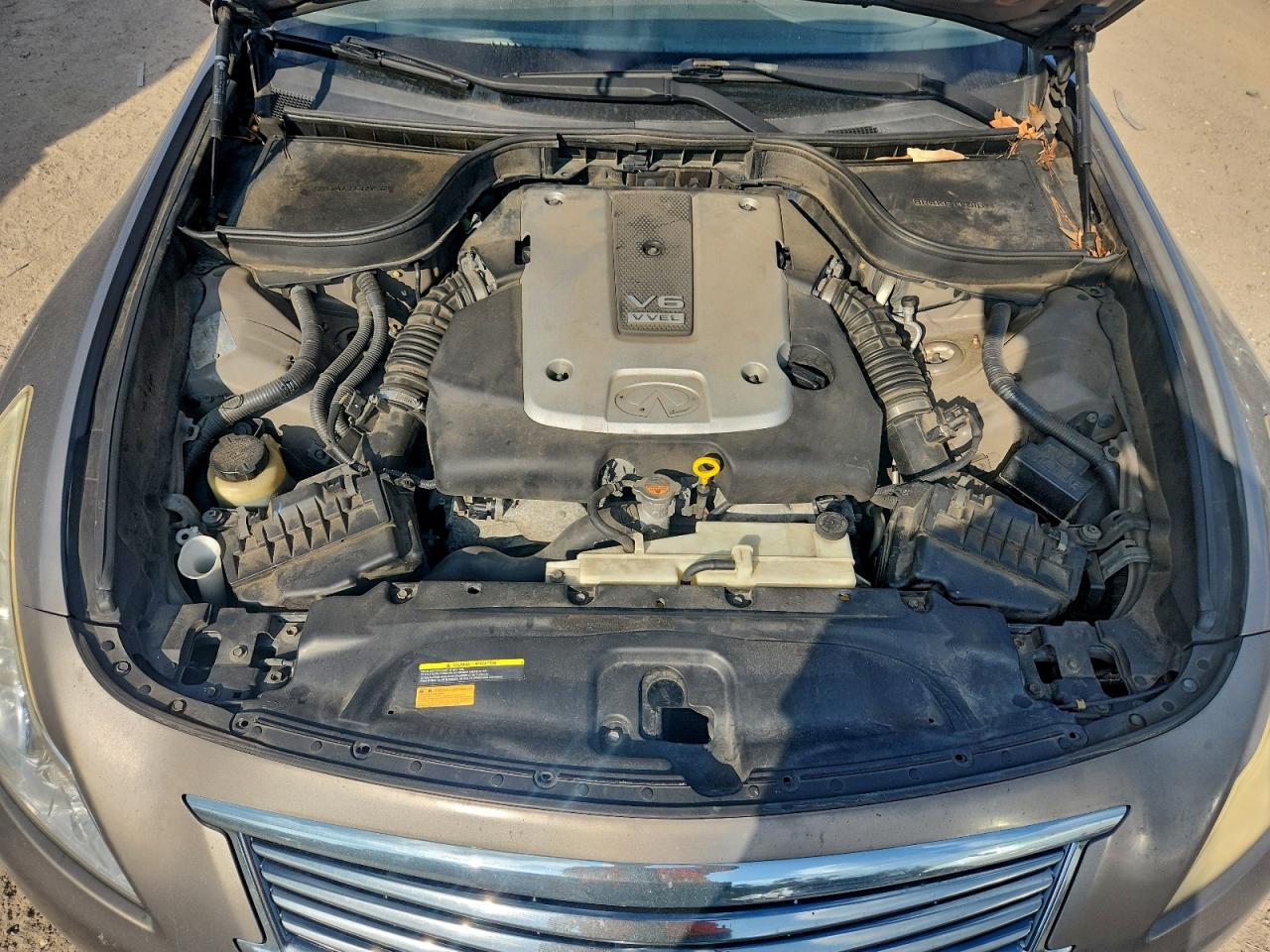 2010 INFINITI G37 photo 21