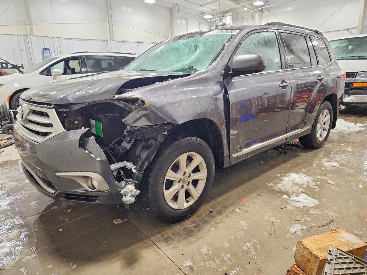 2013 TOYOTA HIGHLANDER