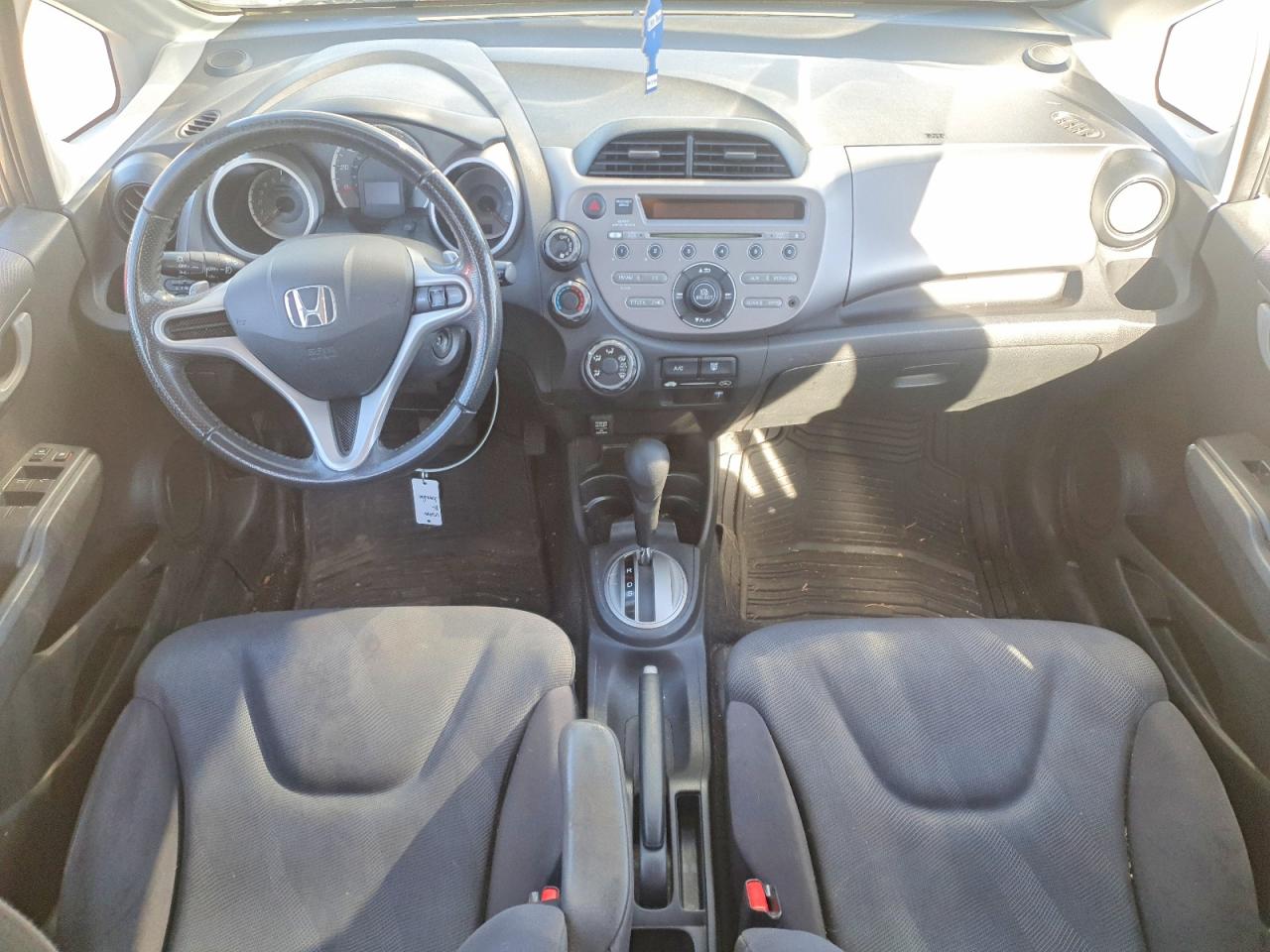 2011 HONDA FIT SPORT photo 8