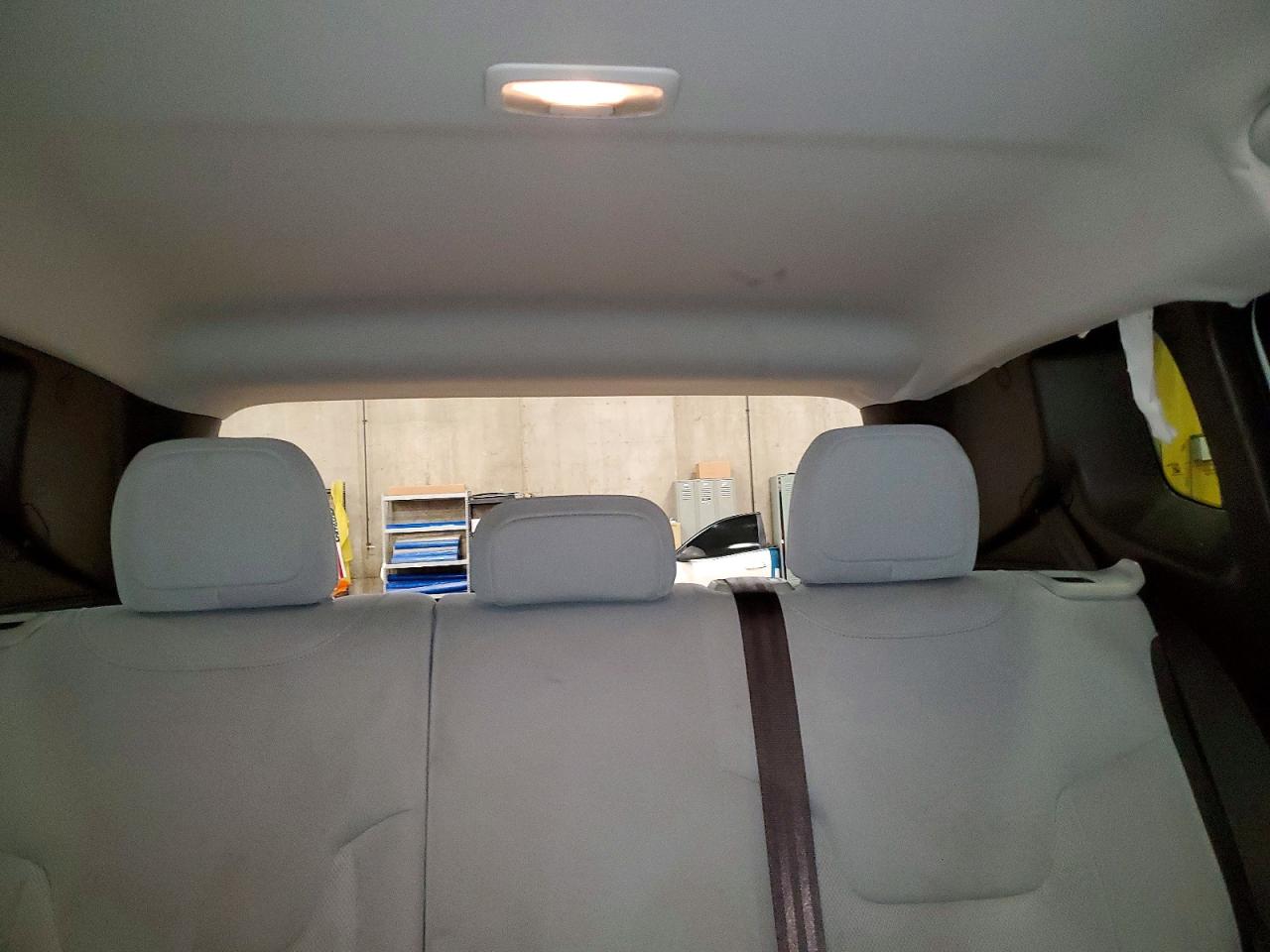 2017 JEEP RENEGADE LATITUDE photo 10